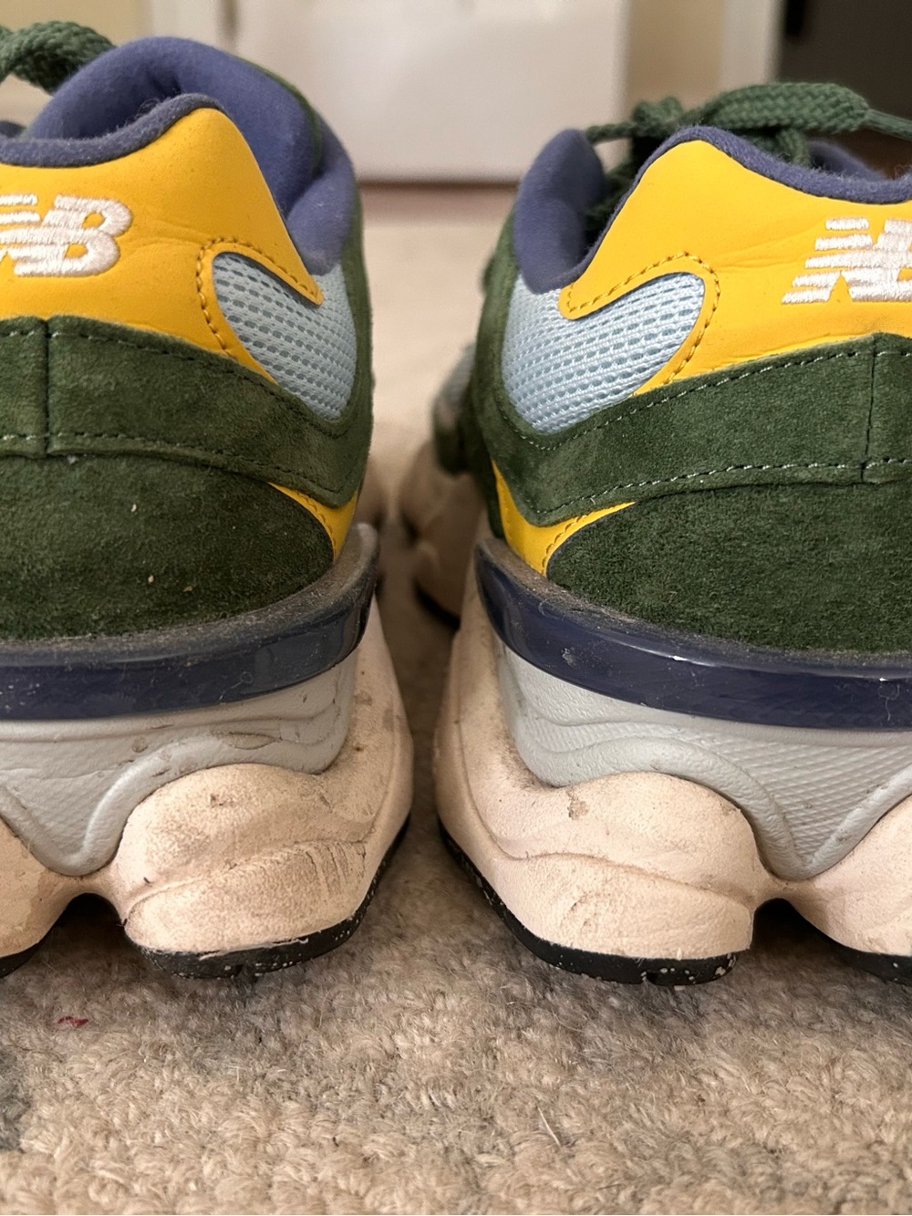 New Balance 9060 Dark Alpine Green Frosted Glass - Picture 2 of 4